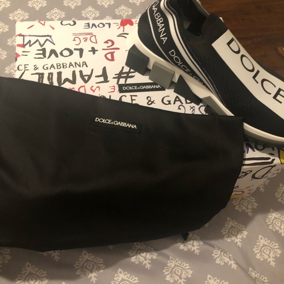 Sneakers - Picture 5 of 6